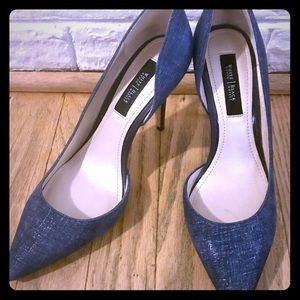 White House Black Market 🆕 Ella Chambray Heels 😍